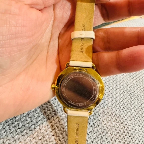 Michael Kors White and Gold Floral Accent Women's Watch - Picture 6 of 8